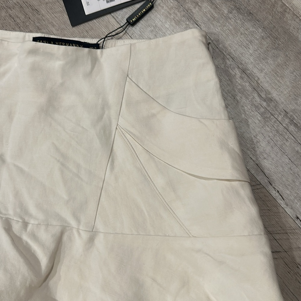Cream Ruffled Mini Skirt - Picture 2 of 3